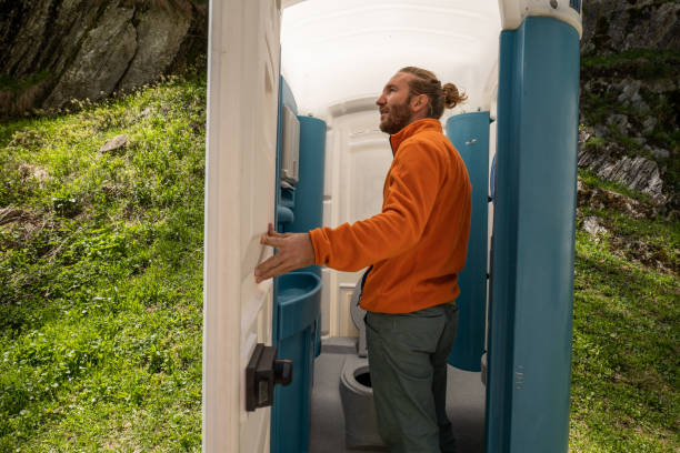Best Portable toilet rental cost  in Englewood, OH