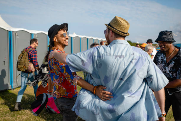 Best Portable toilet rental cost  in Englewood, OH